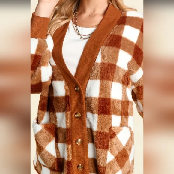 PLUS RUST V NECK CARDIGAN WITH POCKETS - Picture 6 of 6